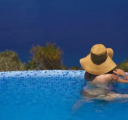 Villa Peninsula 1 *
